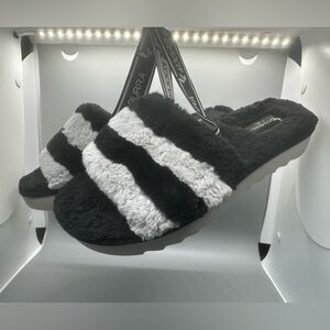 Size 10 UGG Koolaburra Fuzz’n II